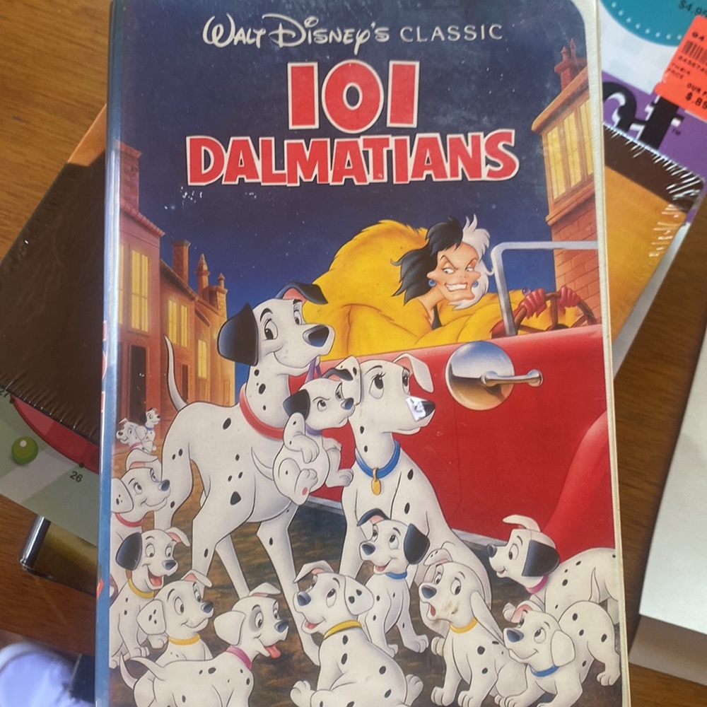 101 Dalmatians [VHS]